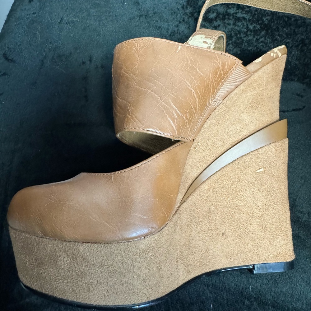 BUNDLE SALE! Platform Wedge Heels - Picture 2 of 8